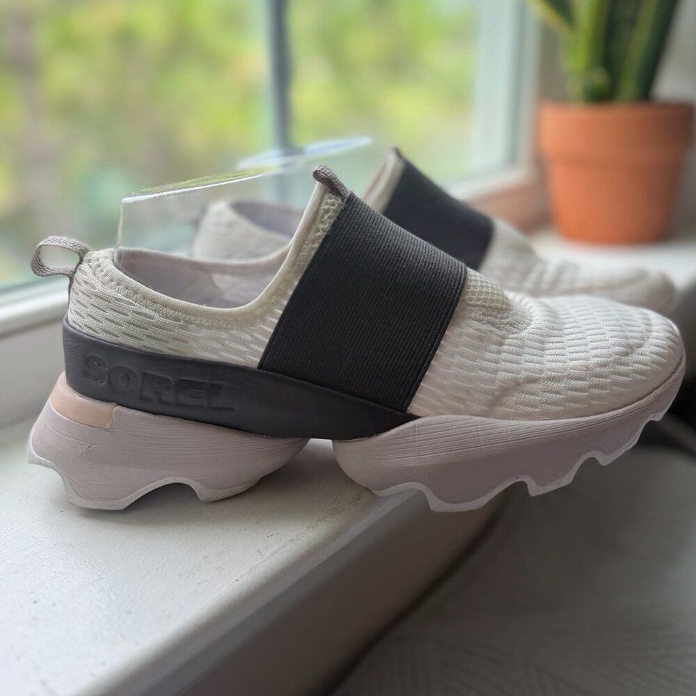 Sorel Kinetic Impact Strap Slip On Sneakers in White Gray and Rose, Women’s 6.5